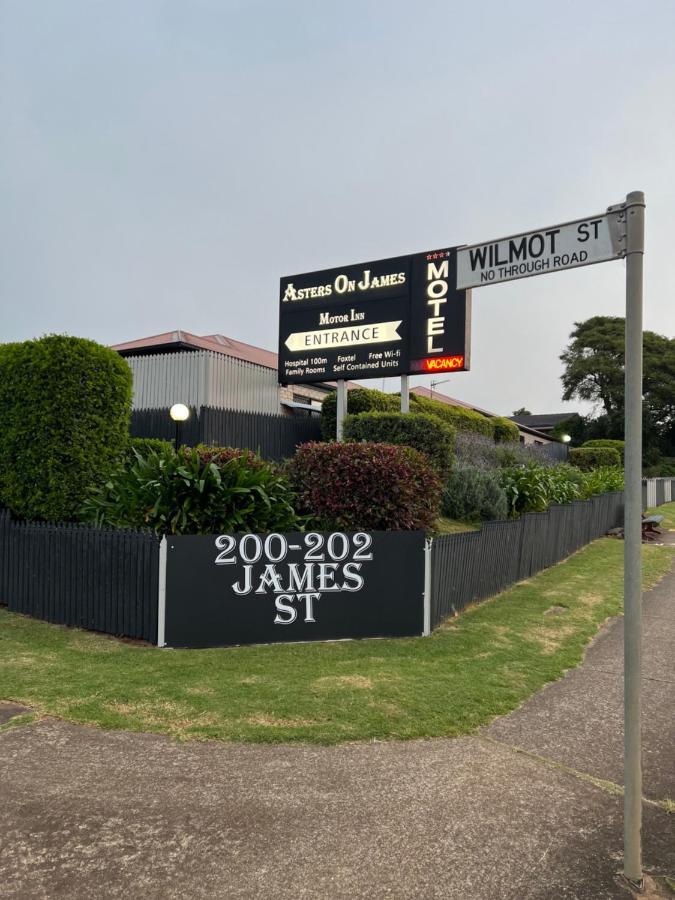 Asters On James Motor Inn Toowoomba Ngoại thất bức ảnh