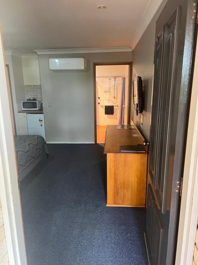 Asters On James Motor Inn Toowoomba Ngoại thất bức ảnh