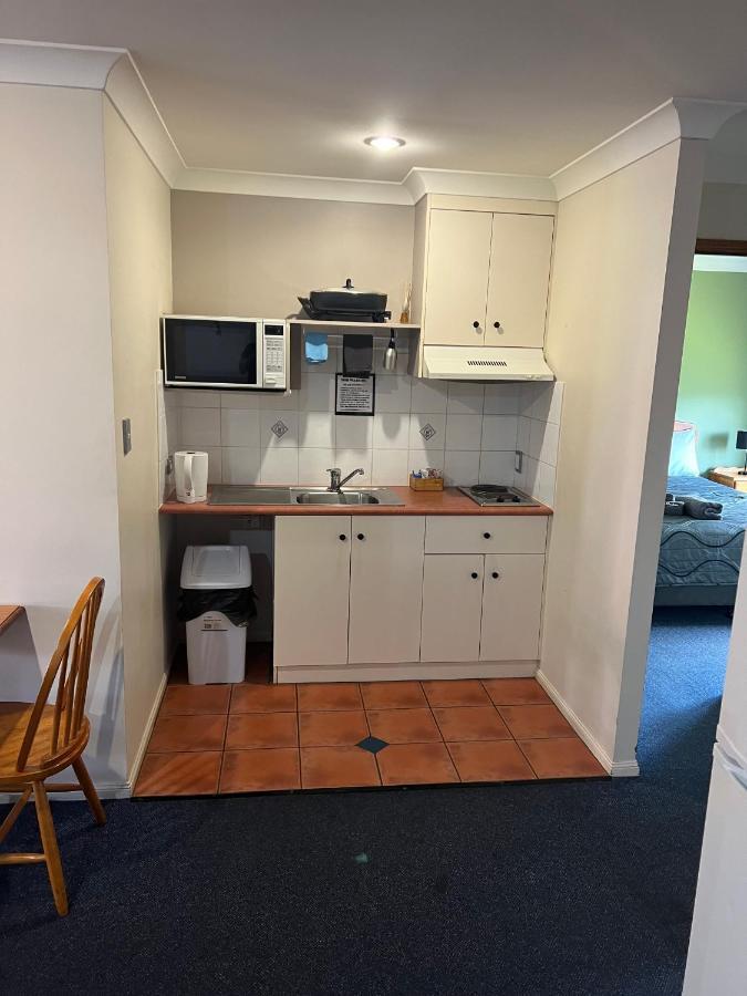 Asters On James Motor Inn Toowoomba Ngoại thất bức ảnh