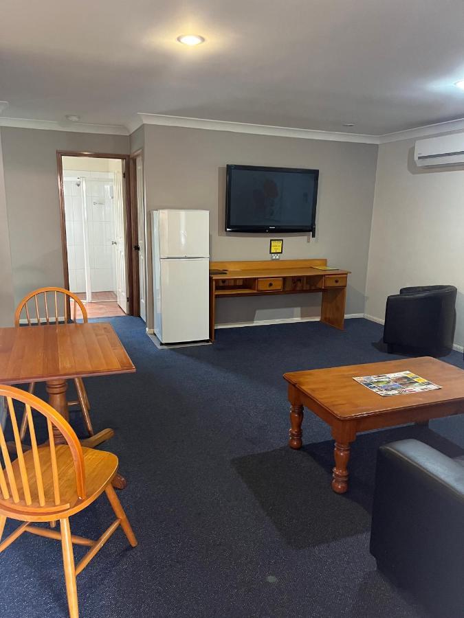 Asters On James Motor Inn Toowoomba Ngoại thất bức ảnh