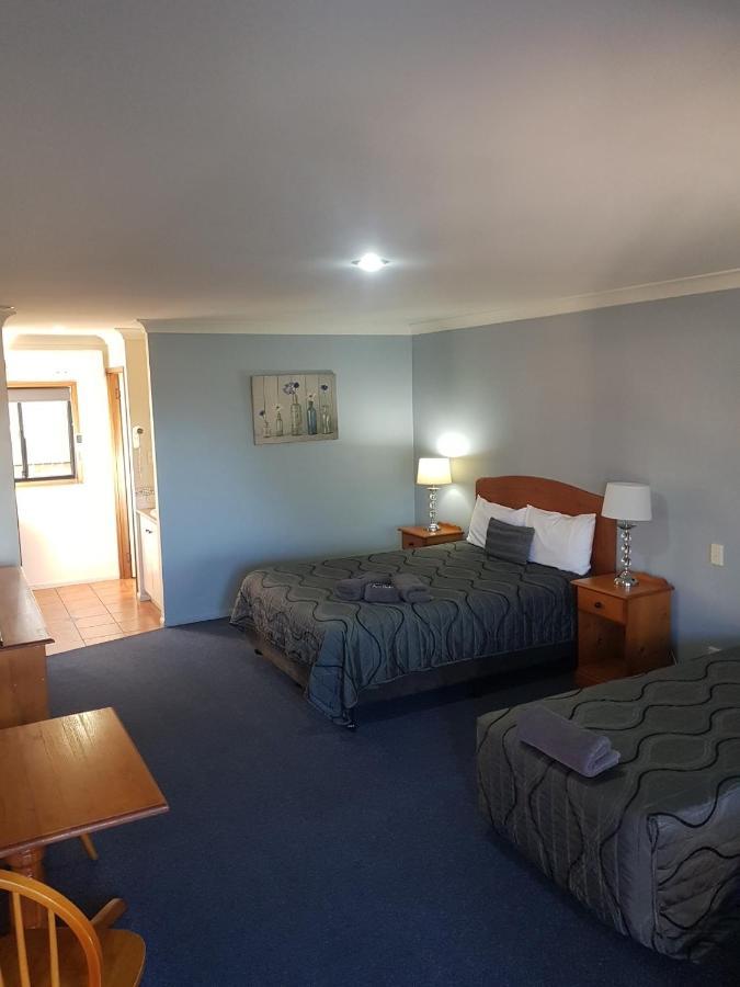 Asters On James Motor Inn Toowoomba Ngoại thất bức ảnh