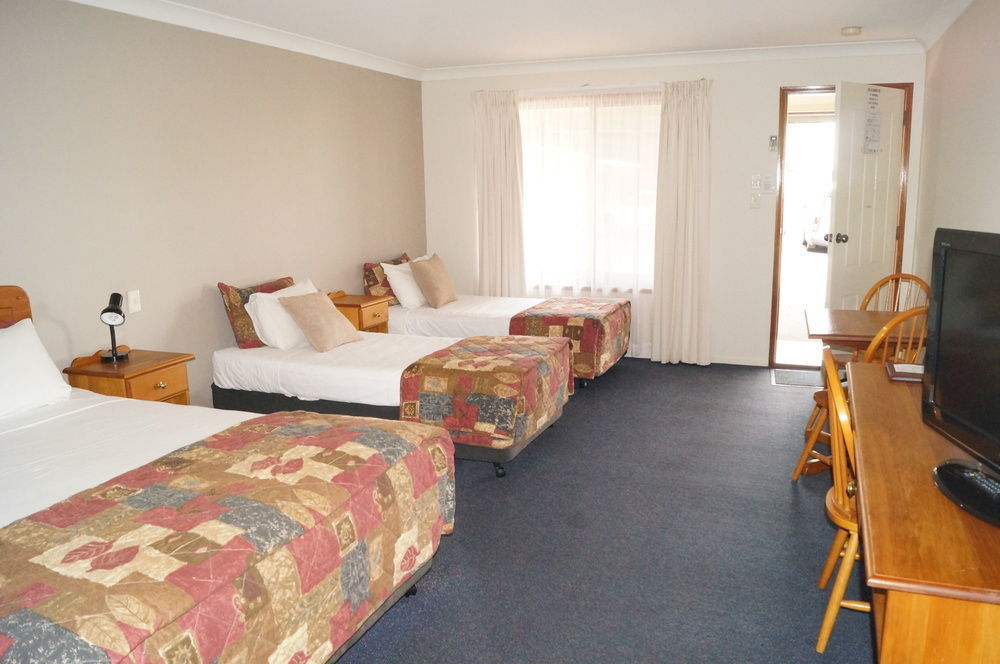 Asters On James Motor Inn Toowoomba Ngoại thất bức ảnh