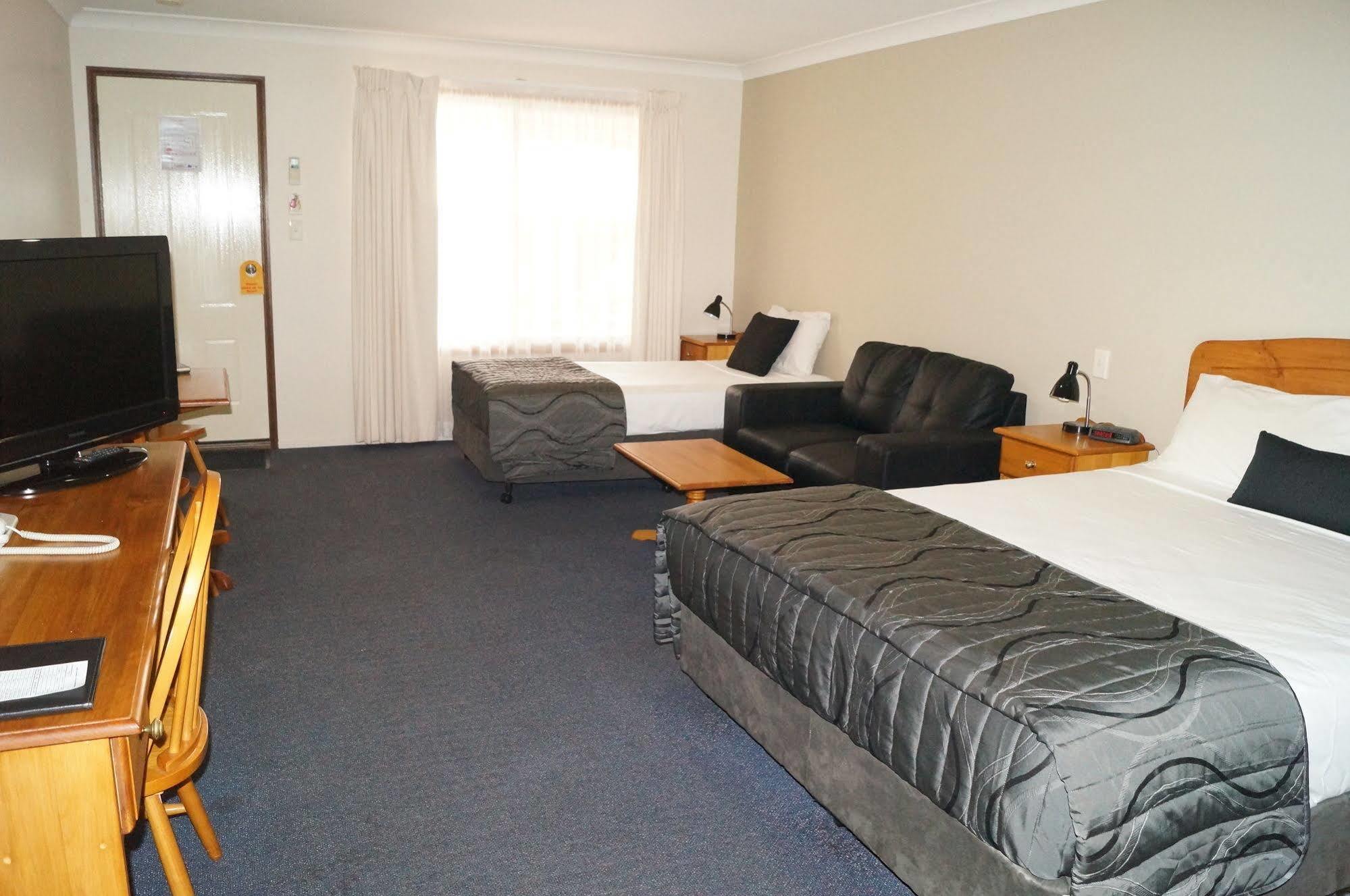 Asters On James Motor Inn Toowoomba Ngoại thất bức ảnh