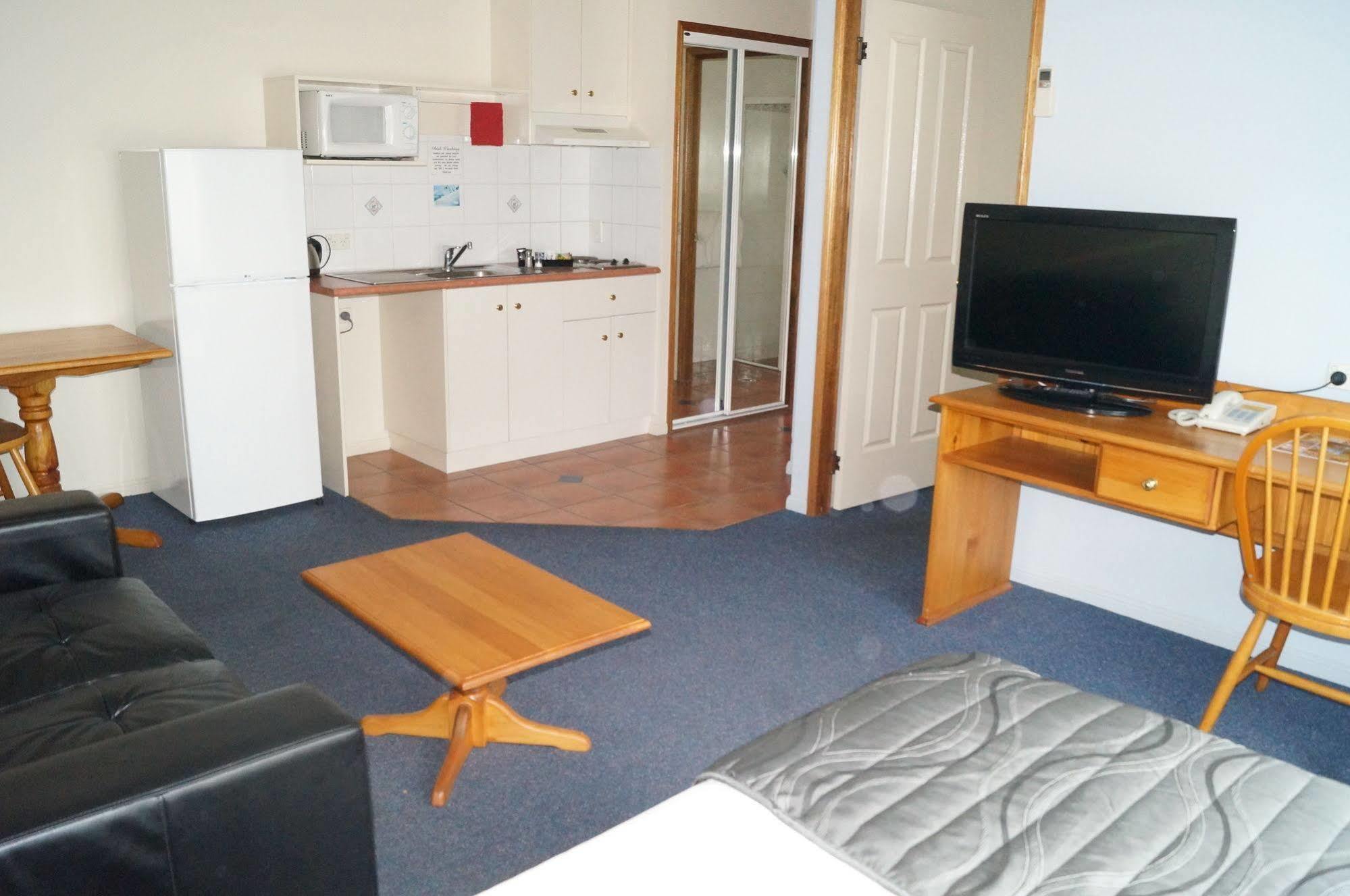 Asters On James Motor Inn Toowoomba Ngoại thất bức ảnh